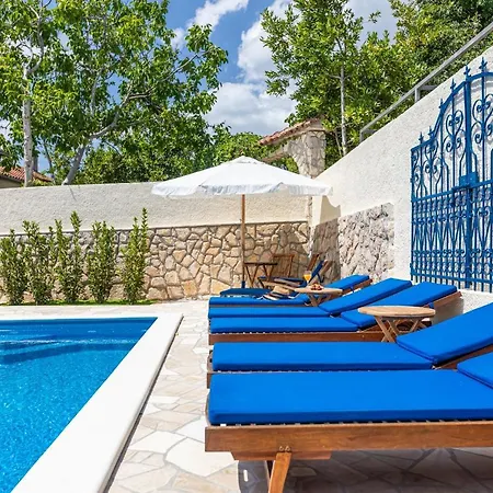 O'lucky Villa