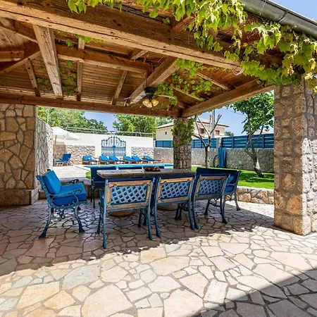 Villa O'lucky Polje (Krk)