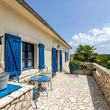 Villa O'lucky